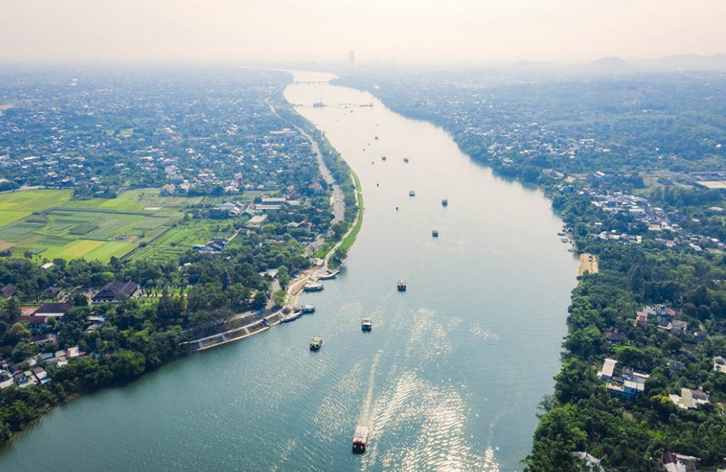 Begin your DN1 visa day with Vietnam’s tranquil ambiance